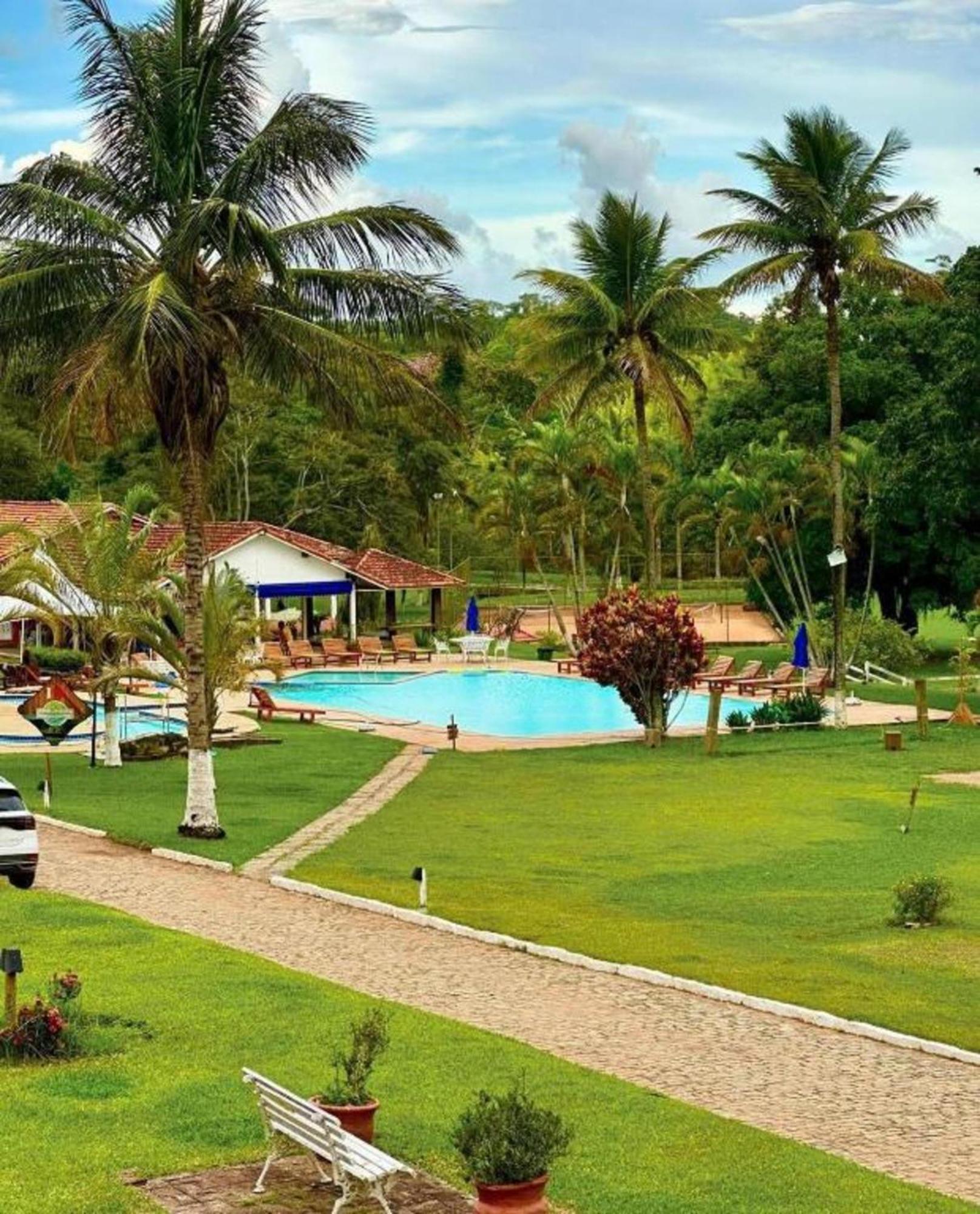 Hotel Fazenda Cachoeiras De Cavaru Vassouras Exteriör bild
