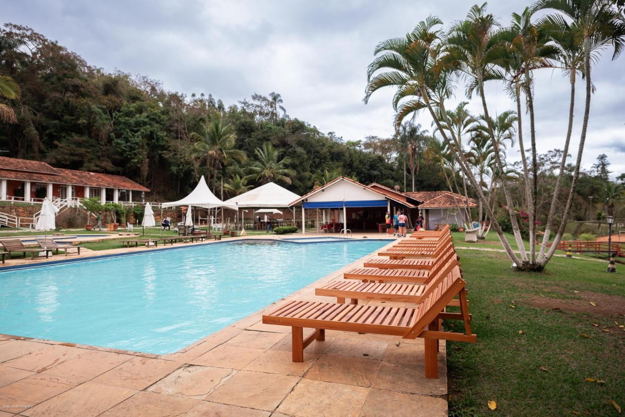 Hotel Fazenda Cachoeiras De Cavaru Vassouras Exteriör bild