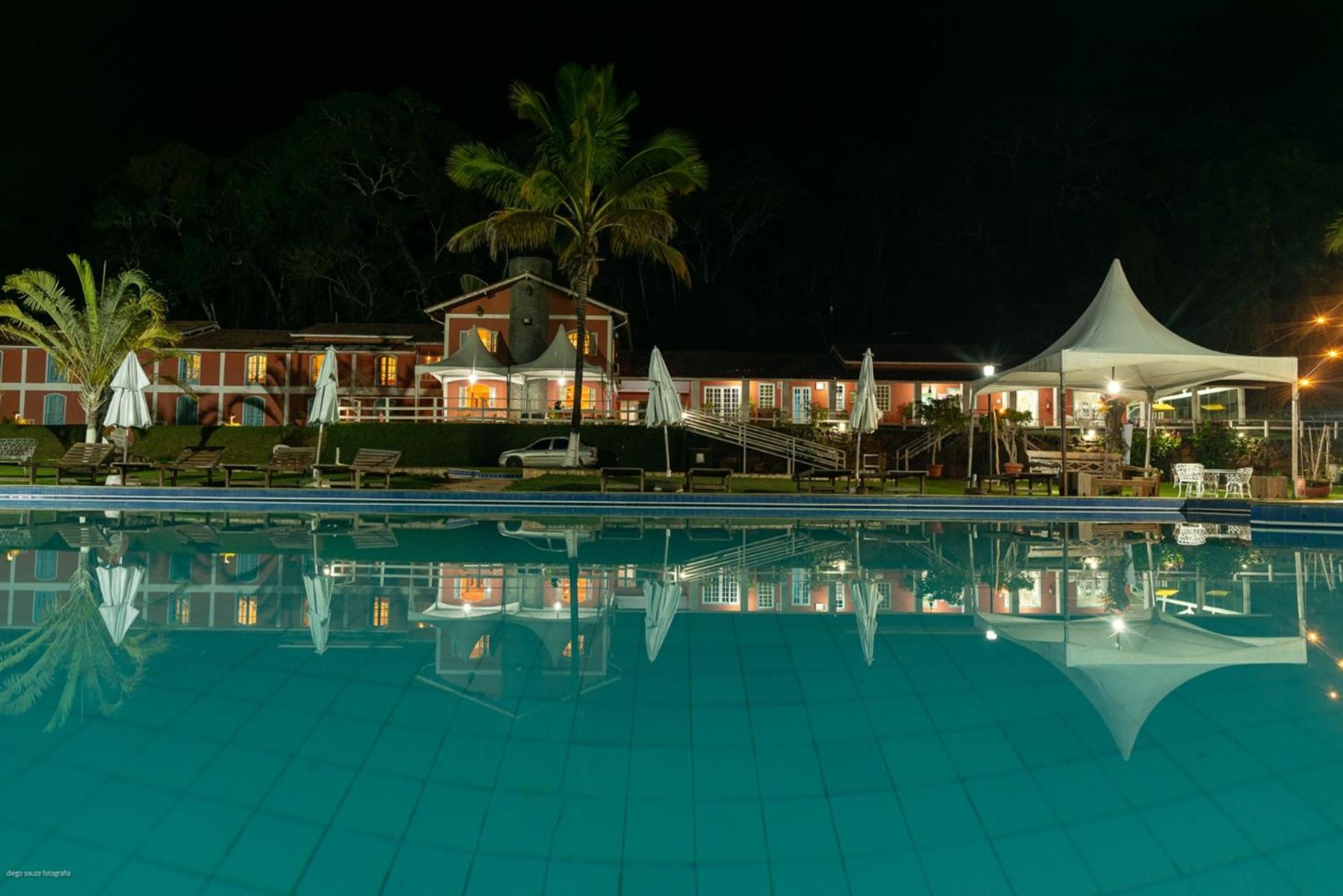 Hotel Fazenda Cachoeiras De Cavaru Vassouras Exteriör bild